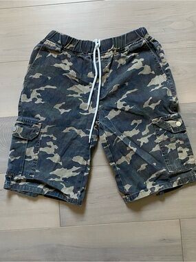 Men's Camouflage Cargo Shorts - Olive/Black